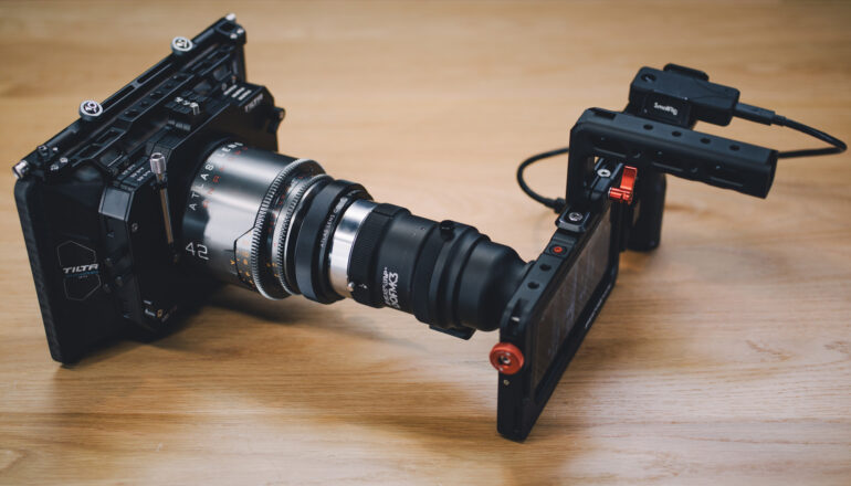 iPhone 15 Proのアナモルフィック実験 － マイケル・チオーニ/ストラーダによる「シネマカメラを作るもの